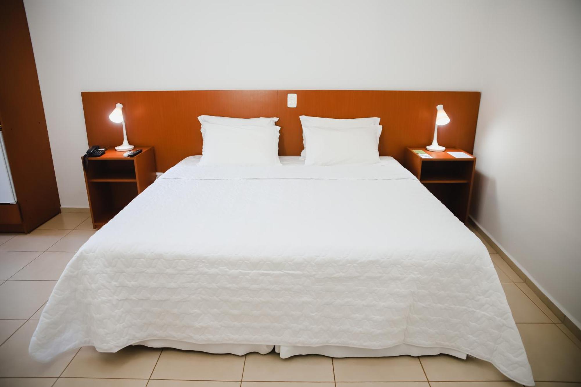Hotel Agua Das Araras Paraguacu Paulista Pokoj fotografie