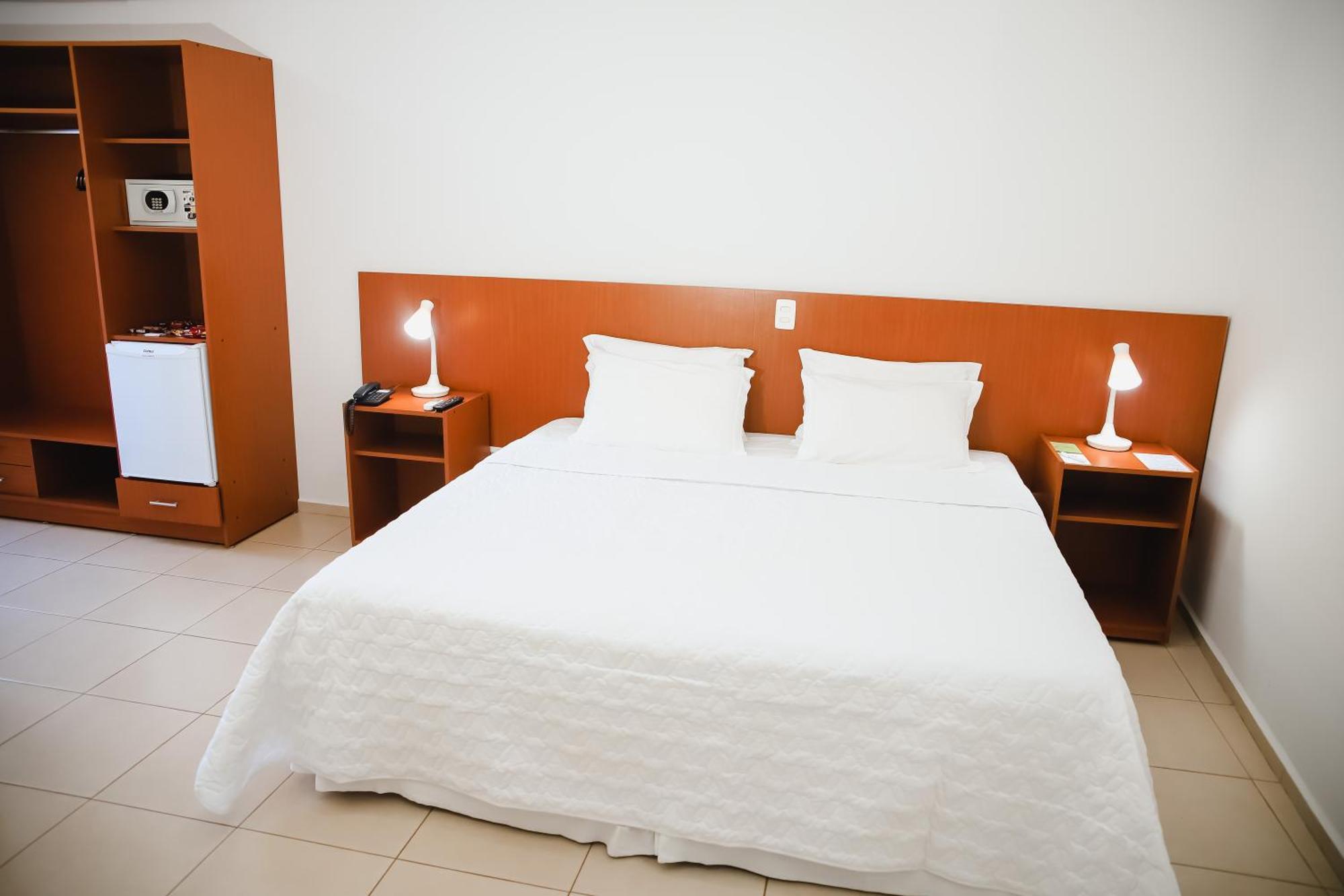 Hotel Agua Das Araras Paraguacu Paulista Pokoj fotografie